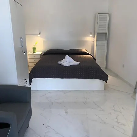 Jacks Apartment Paphos Extérieur photo