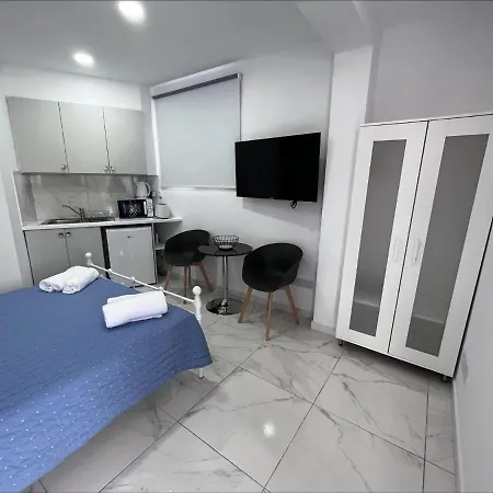 Jacks Apartment Paphos Extérieur photo